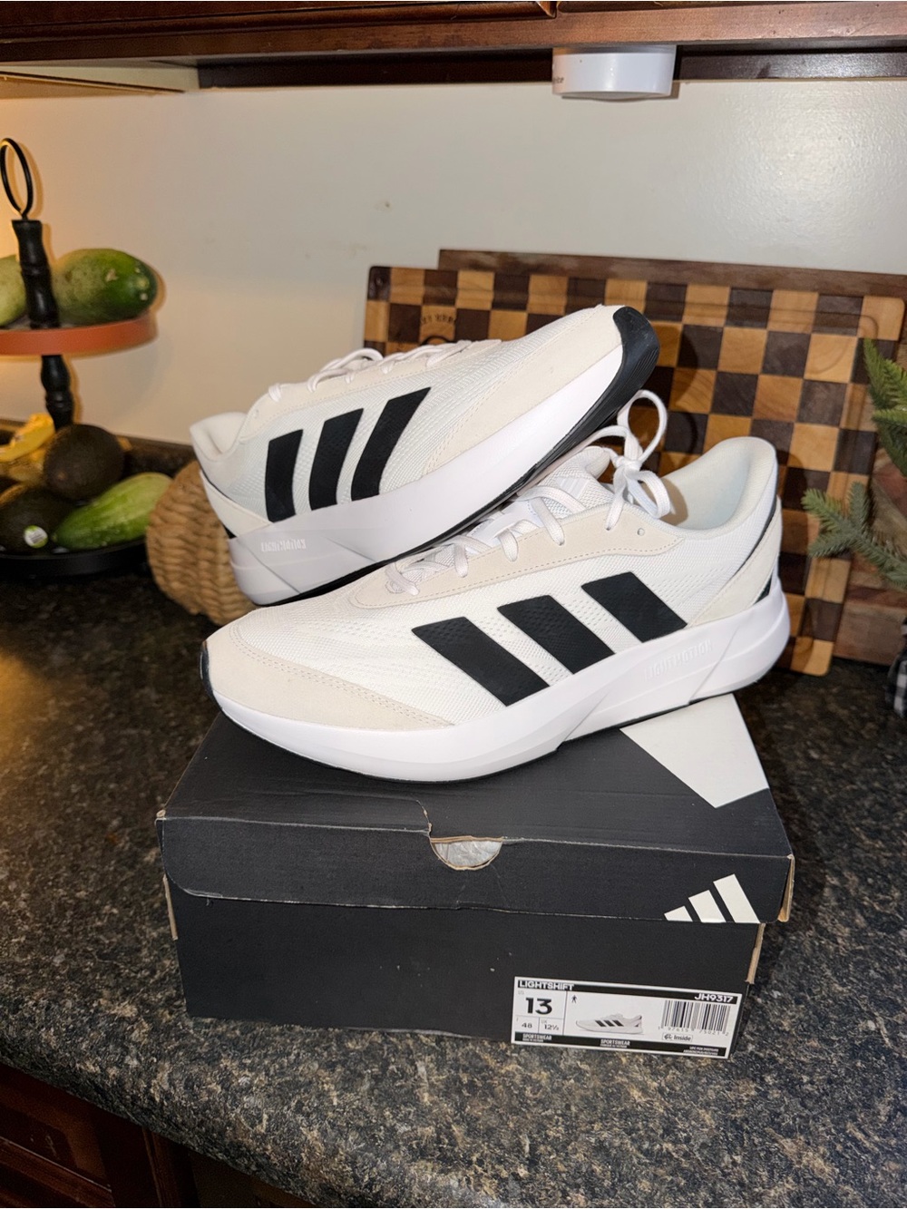 Adidas Men’s 13 Lightshift Running Shoes NWT